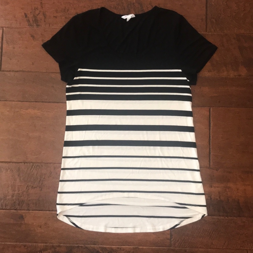 Athleta shirt